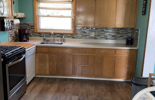 Girard House | Fisherman's Retreat and Vacation Rental
