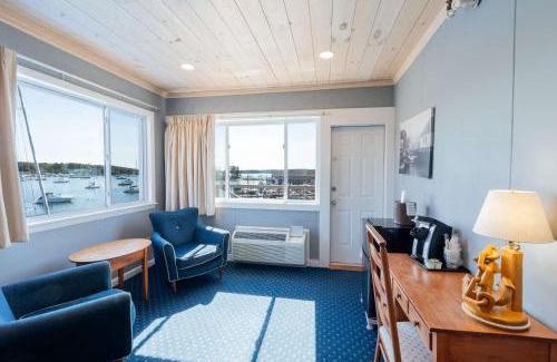 Boothbay Harbor Hotel | Fisherman's Wharf Inn