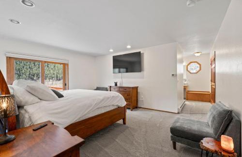Bailey House | Fishing, disc golf and hot tub