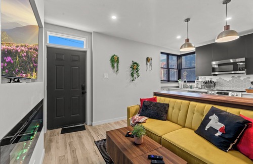 Northern Liberties Apartment | Fishtown Haven 2 King Beds Gated Parking