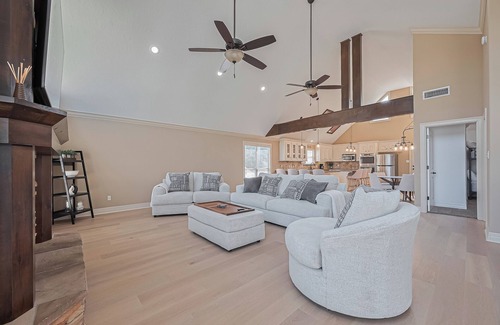 Walden on Lake Conroe House | "Fitz-Just-Right" home in Walden: Boat ramp, Pickleball, Community Pools!