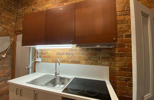 Fitzroy House | *Fitzroy cottage- 3/4brms- 2baths. 2km city*