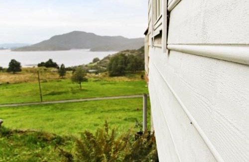Masfjorden House | Five-Bedroom Holiday home in Masfjordnes