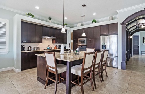 Bay Lake House | Five Bedroom Villa/Sleeps 10/Private Pool/Spa/Games Room/On-Site Dining/