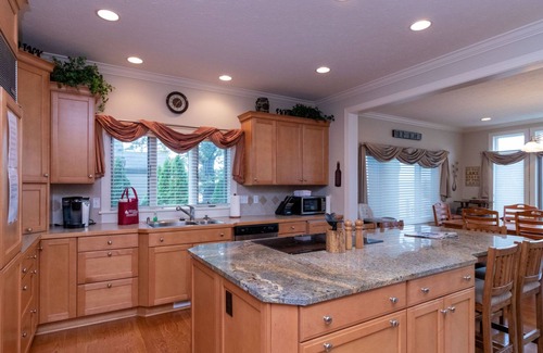 Town of Varick Cottage | Five Gates: Lakeside Paradise! Seneca Lake Luxury Home!
