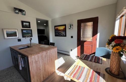 Buena Vista House | Five Peaks