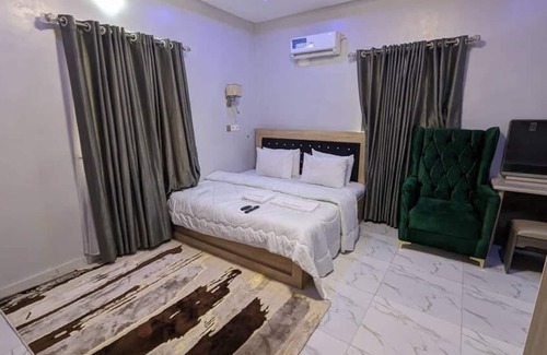 Ibadan Apartment | FIXXERS LUXURY APARTMENTS
