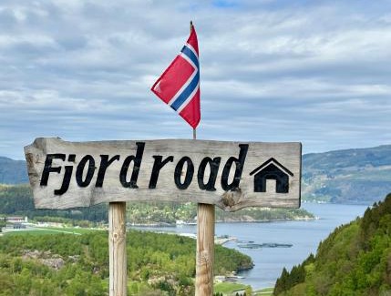 Hjelmeland Apartment | Fjord road