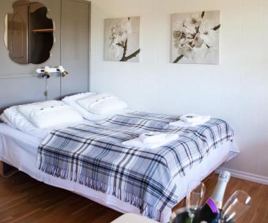 Fotlandsvag Hotel | Fjordslottet Hotel