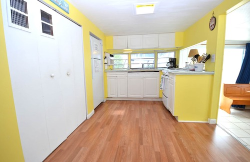 Cudjoe Key Cottage | FL Keys Cottage with Ocean Views - Venture Out Unit 395