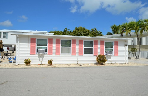 Cudjoe Key Cottage | FL Keys Cottage with Ocean Views - Venture Out Unit 395