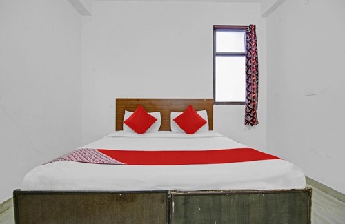 Noida Hotel | Flagship The Royal Stay Near Iskcon Temple Noida