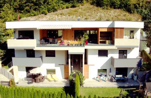 Elmberg Apartment | Flamind Holiday Apartments mit Garten und Grill