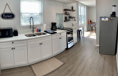 Flagler Beach Apartment | Flamingo Suite - Flagler Beach, Balcony, Side Ocean View