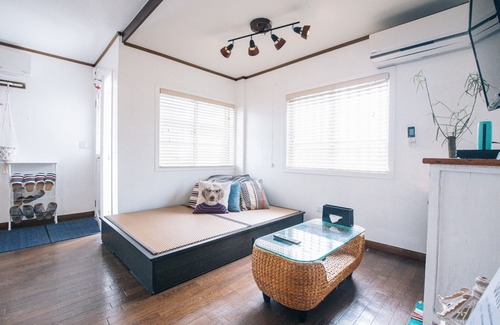 Kadena House | FLASH SALE NOWPrivate Villa3 BedroomLiving BW1 - Whale Okinawa house number 7106/Nakagami-gun Okinawa