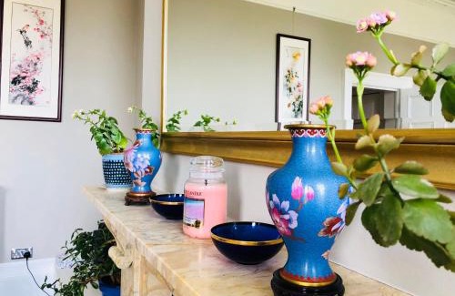 Montpellier Apartment | Flat 3, 6 Lypiatt Terrace Cheltenham Gloucestershire GL50 2SX