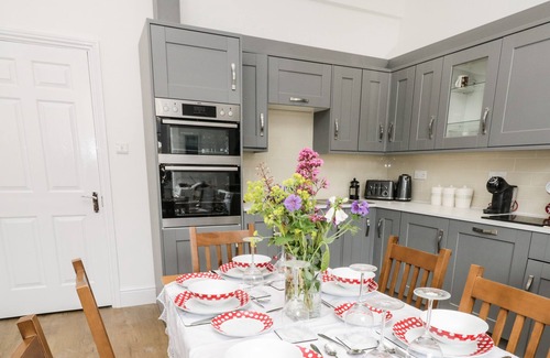Loftus Cottage | FLAT 3, family friendly, country holiday cottage in Loftus