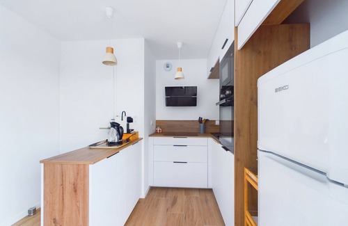 Saint-Gilles-Croix-de-Vie Apartment | Flat for 6 close to beach and harbour