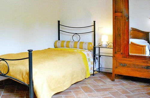 Bolsena Apartment | Flat in Bolsena with heating