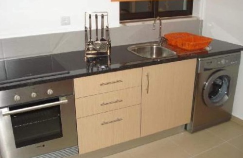 The Strip Apartment | Flat on strip,oura, 300 meters from the beach