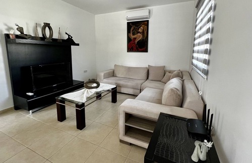 Karavas House | Flat w Garden 5 min to Mare Monte Beach in Kyrenia