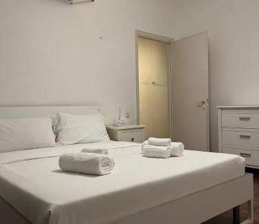 Quartiere XIII Aurelio Apartment | FlatEly a Villa Pamphili