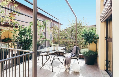 Historic Center Apartment | Flauto Magico: downtown apartment with terrace