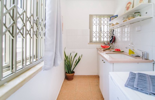 Jaffa Apartment | Flea Market Studios