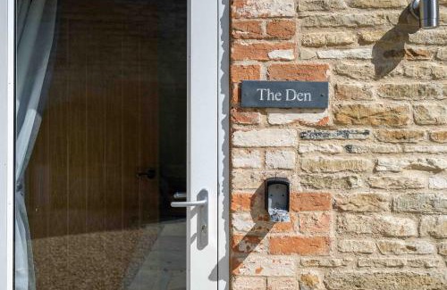 Thurlby House | Fletland Mill and Holiday Hamlet - 18th century watermill, in stunning location near Stamford