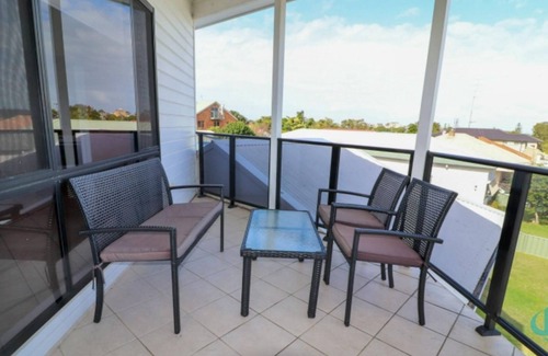 Belmont House | Flexi 3 two storey home close to 16 footers