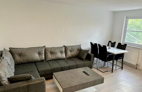 Sondelfingen Apartment | flexible, schöne und gut aussehende Feriensuite (für Stadtliebhaber, Shopper, Naturliebhaber und Entspannungssuchende)