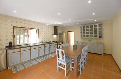 Castelo de Paiva Apartment | FLH Douro Family House