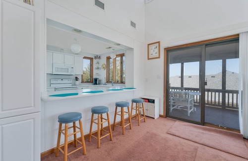 Ocean Sands House | Flip Flops & Tree Tops | Oceanside | Ocean Sands | Corolla | Sleeps 8