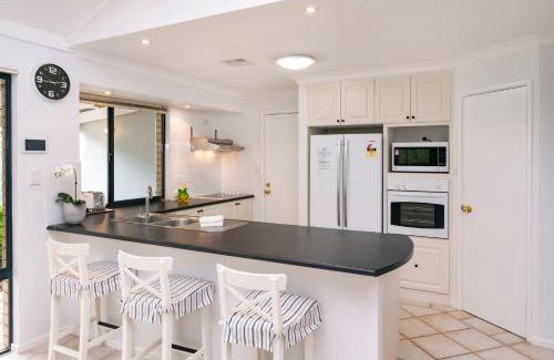 Dunsborough House | FlipFlop Days
