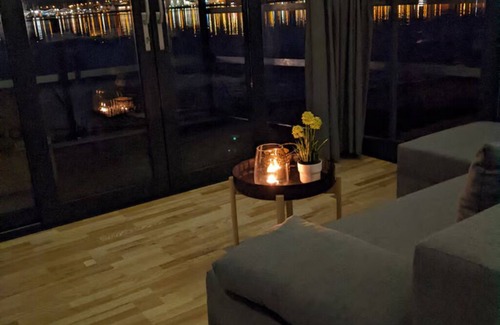 Vastervik Boat Rental | Floating house in Västervik