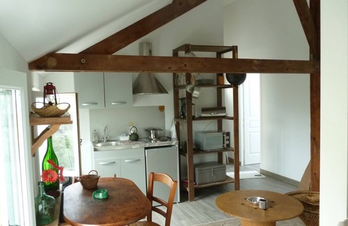 Aubervilliers House | Floor in a charming house + terrace + metro: the countryside in Paris