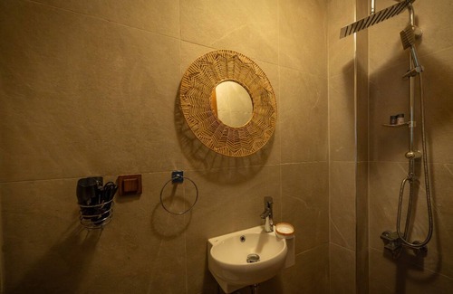 Birgi House | FLORA BİRGİ TAŞ KONAK