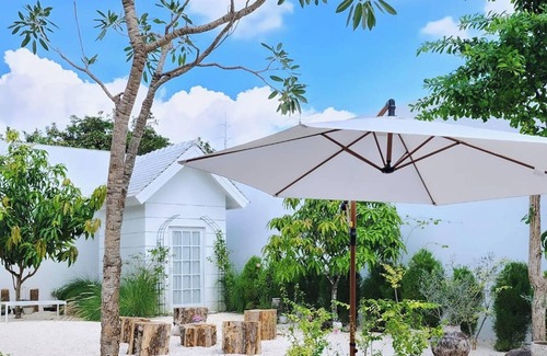 Ngaglik Villa | Floraison Living Villa