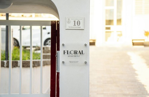 Castellammare di Stabia Villa | Floral Apartment