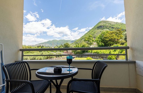 Castellammare di Stabia Villa | Floral Apartment
