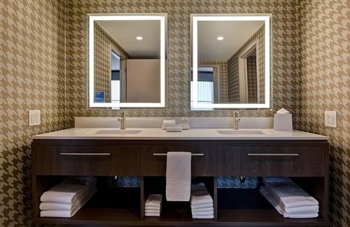 Florida Central Atlantic Coast Hotel | Florida Charm at its Best! Swimming Pool, Pet-friendly Property, Kitchenette!