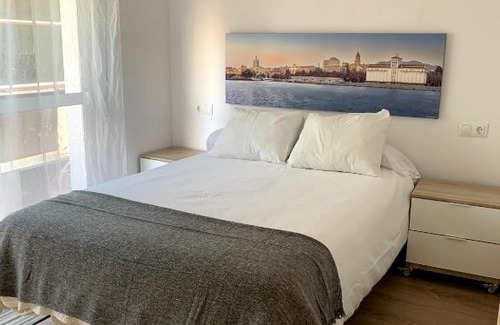 La Cala del Moral Apartment | Floridos Playa Piso reformado de 2 habitaciones a 50m de la playa