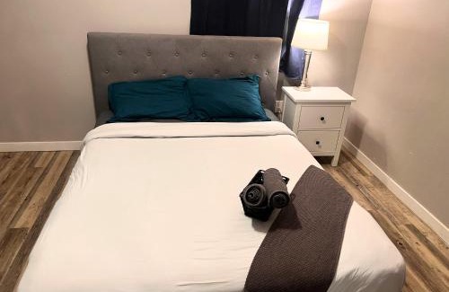 West Edmonton House | Flowealth Suites - Private Rooms Near West Edmonton Mall
