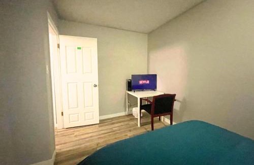 West Edmonton House | Flowealth Suites - Private Rooms Near West Edmonton Mall