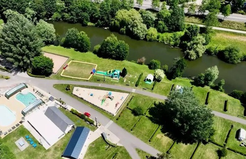 Les Andelys House | Flower Camping Ile des Trois Rois * - Homeflower on Seine Premium 36m2 2 bedrooms + semi-covered terrace 4 people