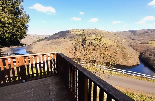 Neuveglise-sur-Truyere Ski Chalet | Flower Camping Le Belvédère * - Premium BELVEDERE chalet with lake view - 3 bedrooms and 2 bathrooms 6 people