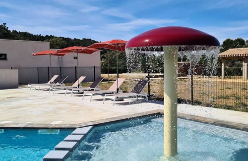 Bize-Minervois House | Flower Camping Olivigne * - Mobil home Comfort 2 bedrooms 28m2 + terrace 9m2 + air conditioning + TV 4 people