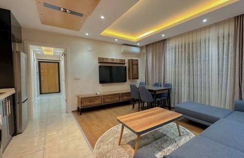 Cinarcik Apartment | Flower City Suites