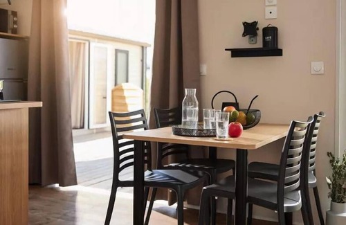 Les Ollieres-sur-Eyrieux House | Flower Camping Mas de Champel * - Homeflower Premium 30.5m² - 3 bedrooms + terrace + TV + Sheets + Towels + Air conditioning 6 people