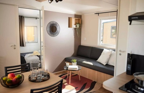 Saint Nazaire sur Charente House | Flower Camping L'Abri-Côtier * - Mobilehome Cosy 29m2 PREMIUM - 2 bedrooms + covered terrace + TV + LV 4 people